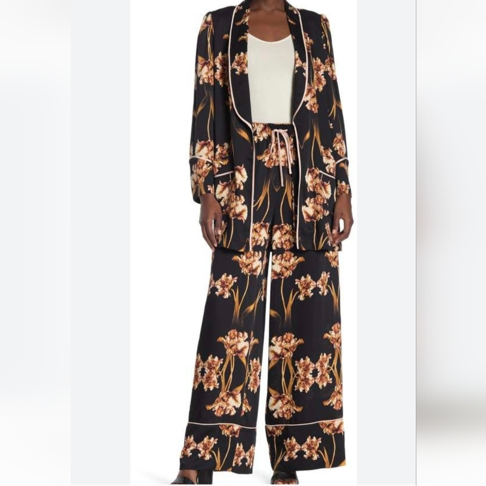 BCBG Maxazria Black Floral Robe Size Large and Pants Pajamas Size XS